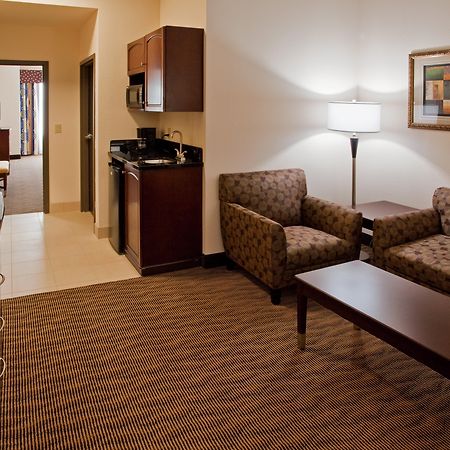 Holiday Inn Express Hotel & Suites Austin South - Buda By Ihg Room photo